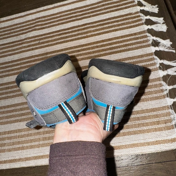 Keen Waterproof Newport H2 Blue Hiking Sandals with Toe Protection Boys Size 6 - Picture 4 of 8